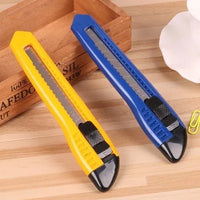 Deli 2003 Large General Plastic Retractable Paper Cutter Wallpaper Knife for Cartons Cardboard & Box Office Home