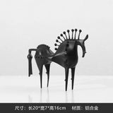 Decor Figurines Abstraction Horseradish Horse Figurine Metal Handicraft  Miniatures Artificial Animal Sculpture Home Decoration