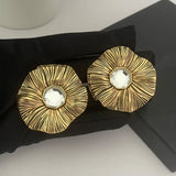 Holiday popular brand retro style jewelry women's large round flowers exaggerated exquisite ear clips popular party accessories