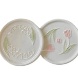 AOOKMIYA Mini Watercolor Ceramic Palette 9cm Tulip Lily of The Valley Shape Plate Easy To Clean Paint Tray Painting Art Supplies