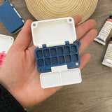 AOOKMIYA Mini Portable Watercolor Palette Empty Foldable 12-Gate Paint Box Student Travel Painting Sketch Paint Plate Art Supplies