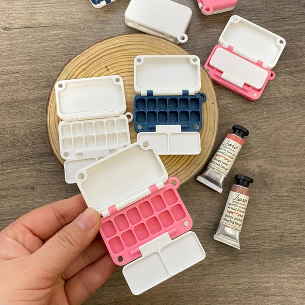 AOOKMIYA Mini Portable Watercolor Palette Empty Foldable 12-Gate Paint Box Student Travel Painting Sketch Paint Plate Art Supplies