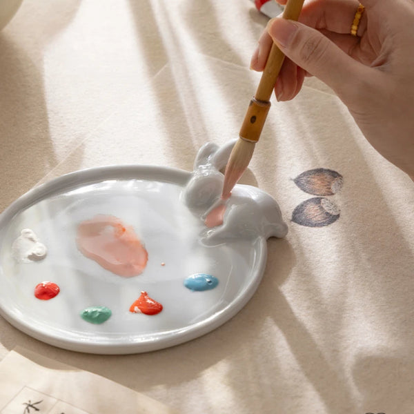 AOOKMIYA Moon Rabbit Shape Ceramic Palette for Watercolor Painting Cute Brush Holder White Porcelain Easy To Clean Student Art Supplies