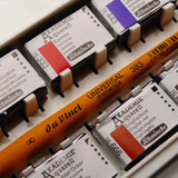 Schmincke College Level Portable Solid Watercolor Pigment 12 Color Suit Incidental Paintbrush