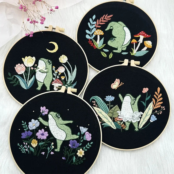 AOOKMIYA Cute Dancing Frog Flower Embroidery Kit Cross Stitch Kit with Instructions Needles Thread Kit for Craft Gift Home Decor