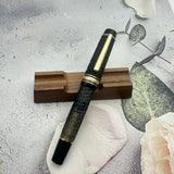 WingSung 630 Hammer Pattern Fountain Pen Iraurita 0.5mm NO.8 Nib Piston Resin Gold Clip Pen Stationery Business Writing Gifts